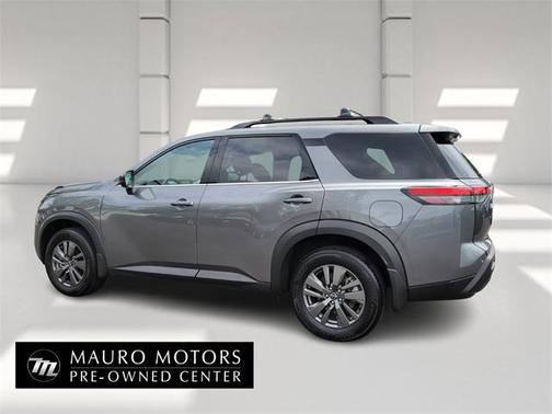 2024 Nissan Pathfinder SV 4WD