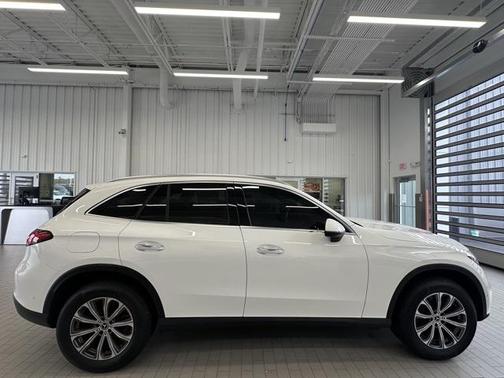 2023 Mercedes-Benz GLC 300 4MATIC