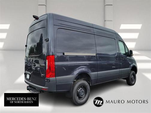 2025 Mercedes-Benz Sprinter 2500 Standard Roof