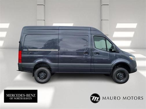 2025 Mercedes-Benz Sprinter 2500 Standard Roof