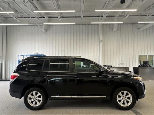 2011 Toyota Highlander SE
