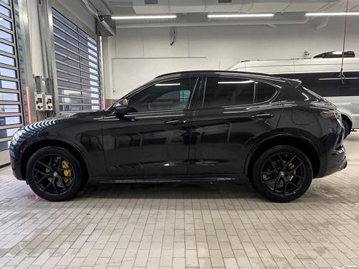2021 Alfa Romeo Stelvio Ti Sport