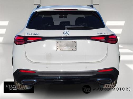 2025 Mercedes-Benz GLC 300 4MATIC