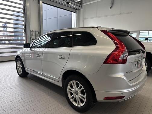 2016 Volvo XC60 T5 Premier