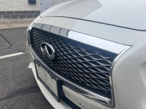 2016 INFINITI Q50 3.0t RED SPORT 400