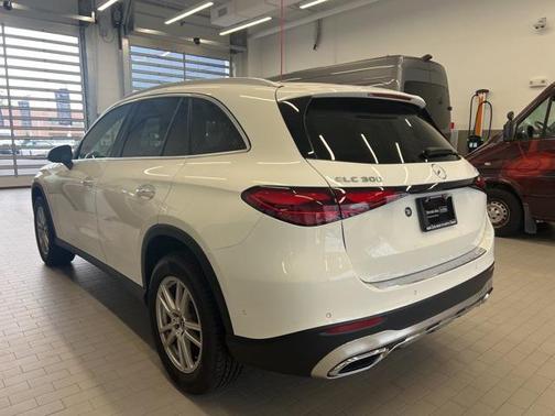 2023 Mercedes-Benz GLC 300 4MATIC