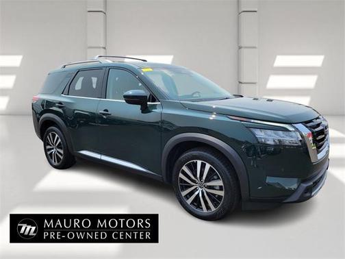 2023 Nissan Pathfinder Platinum 4WD