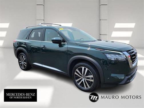2023 Nissan Pathfinder Platinum 4WD