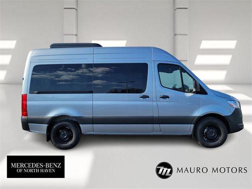 2025 Mercedes-Benz Sprinter 2500 Standard Roof