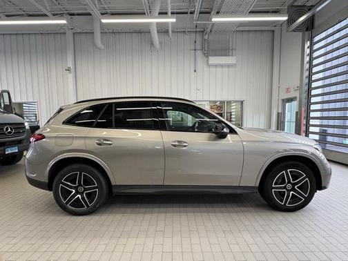 2023 Mercedes-Benz GLC 300 4MATIC