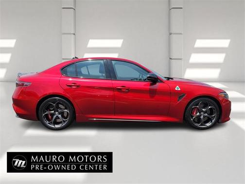 2024 Alfa Romeo Giulia Quadrifoglio
