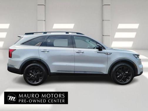 Gray 2023 Kia Sorento X-Line S