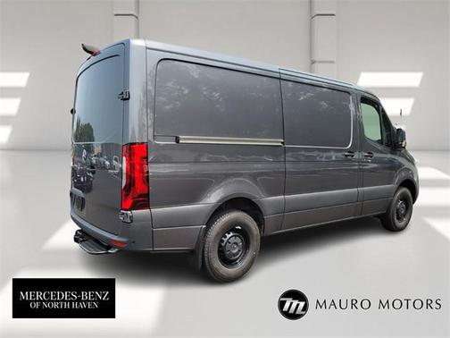 2025 Mercedes-Benz Sprinter 2500 Standard Roof