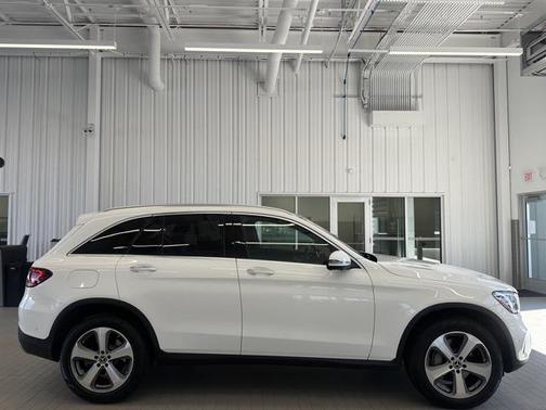 2022 Mercedes-Benz GLC 300 4MATIC