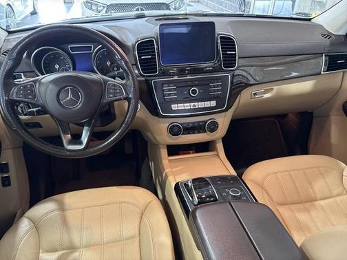 2018 Mercedes-Benz GLS 450 4MATIC