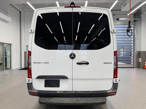 2021 Mercedes-Benz Sprinter 2500 Standard Roof