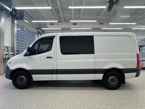 2021 Mercedes-Benz Sprinter 2500 Standard Roof