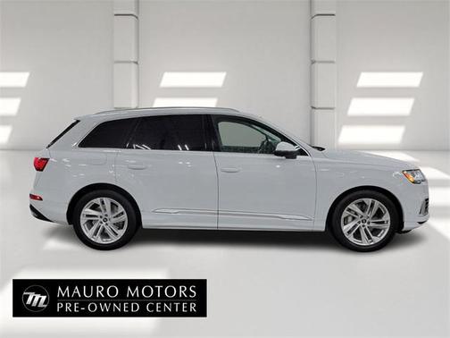 2023 Audi Q7 55 Prestige