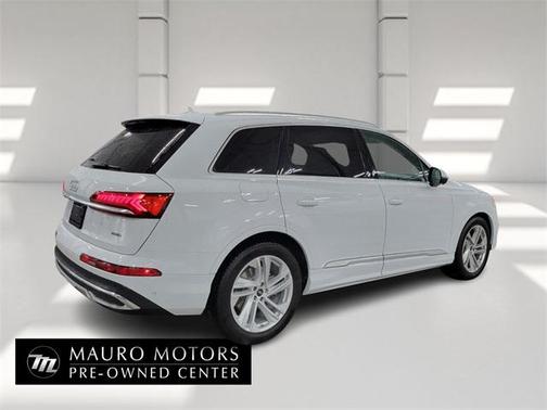 2023 Audi Q7 55 Prestige