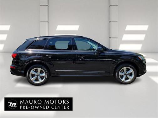 2022 Audi Q7 55 Premium