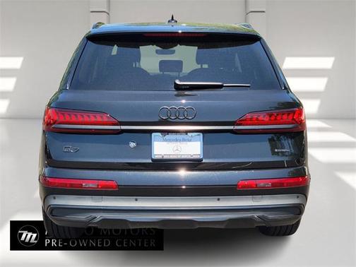 2022 Audi Q7 55 Premium