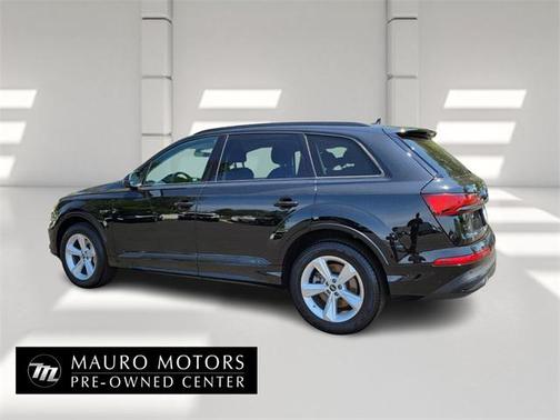 2022 Audi Q7 55 Premium