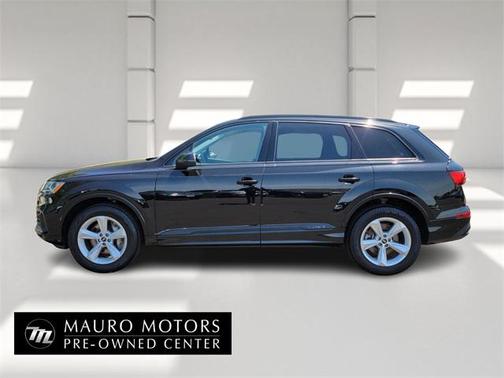 2022 Audi Q7 55 Premium