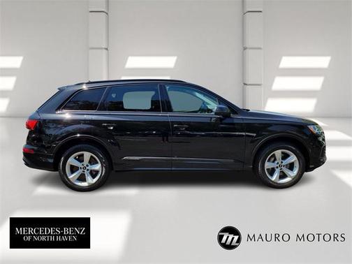 2022 Audi Q7 55 Premium
