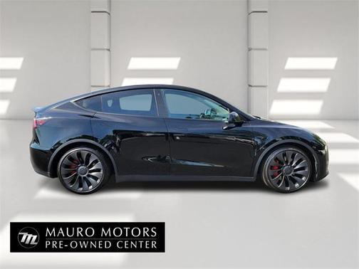 2022 Tesla Model Y Performance Dual Motor All-Wheel Drive