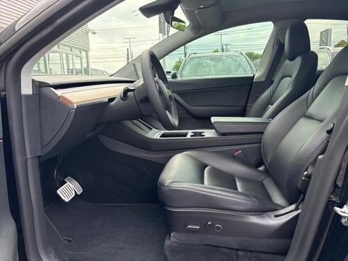 2022 Tesla Model Y Performance Dual Motor All-Wheel Drive
