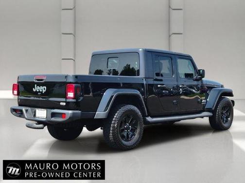 Black 2022 Jeep Gladiator Overland