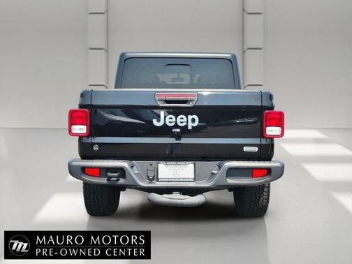 Black 2022 Jeep Gladiator Overland