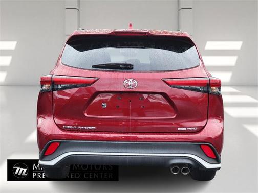 2022 Toyota Highlander XSE