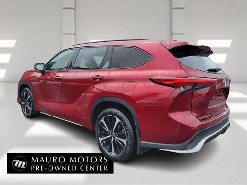 2022 Toyota Highlander XSE