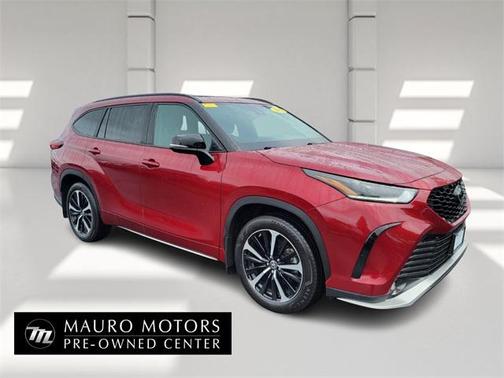 2022 Toyota Highlander XSE