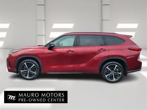 2022 Toyota Highlander XSE