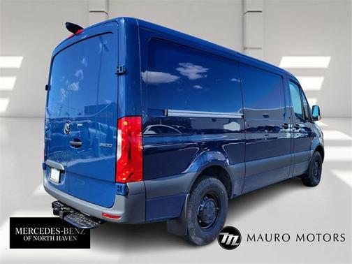 2025 Mercedes-Benz Sprinter 2500 Standard Roof