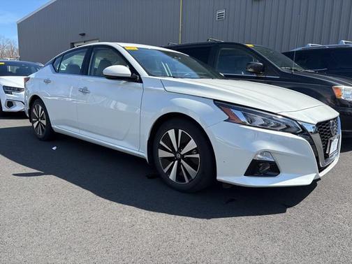 2022 Nissan Altima 2.5 SL