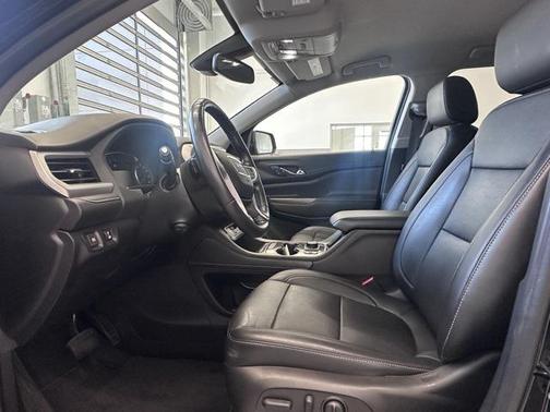 2022 GMC Acadia AWD SLT