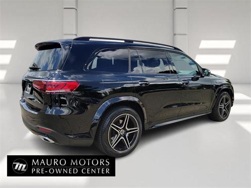 2022 GMC Acadia AWD SLT