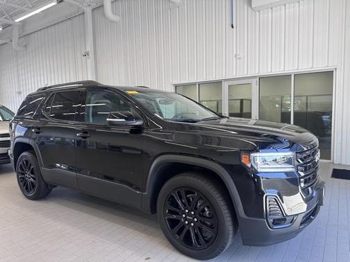 2022 GMC Acadia AWD SLT