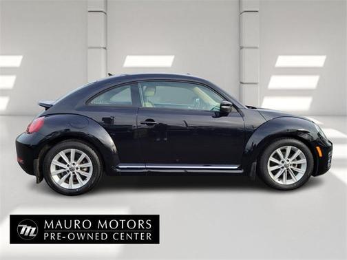 2017 Volkswagen Beetle 1.8T SE