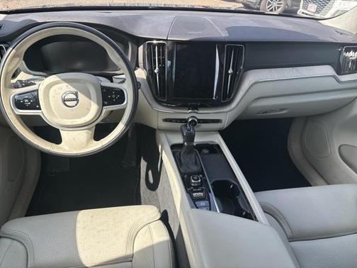 2021 Volvo XC60 T5 Inscription
