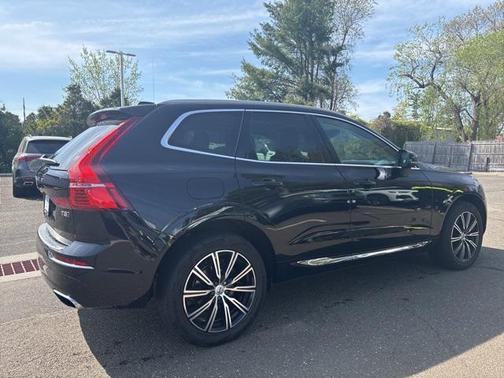 2021 Volvo XC60 T5 Inscription