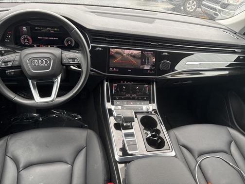 2022 Audi Q7 55 Premium