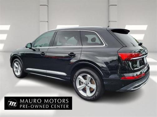 2022 Audi Q7 55 Premium