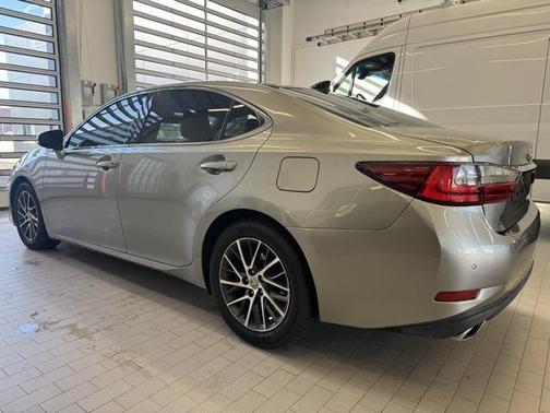 2017 Lexus ES 350 Base
