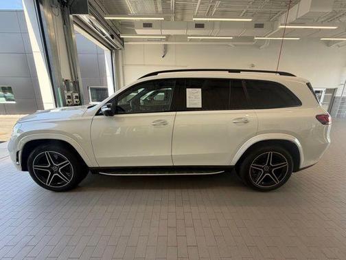 White 2023 Mercedes-Benz GLS 450 4MATIC