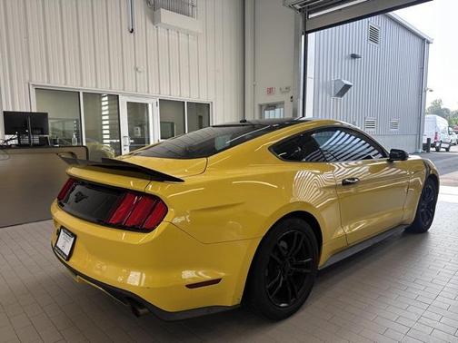 2016 Ford Mustang EcoBoost Premium