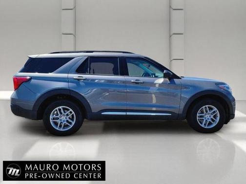 Gray 2025 Ford Explorer Active